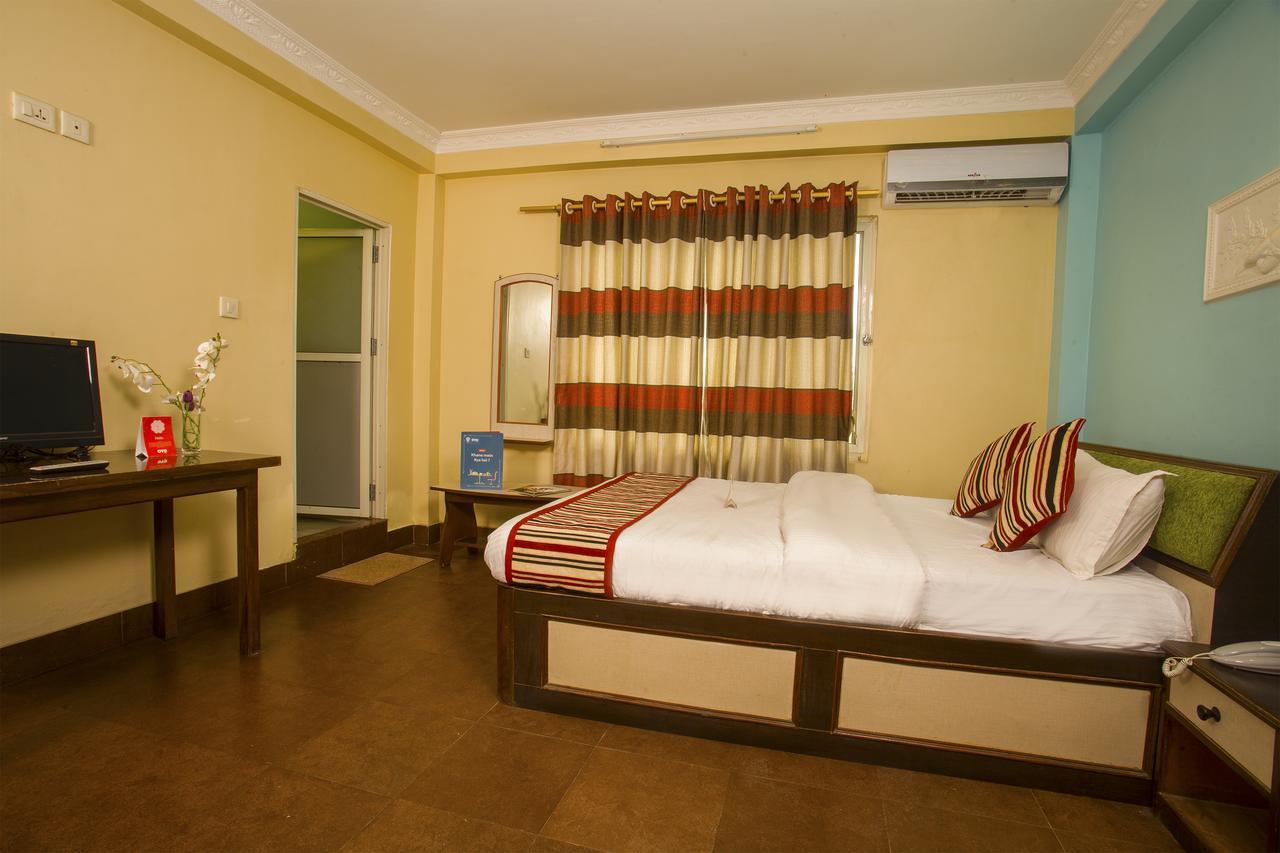 Oyo 145 Sirahali Khusbu Hotel &Lodge Катманду Екстериор снимка