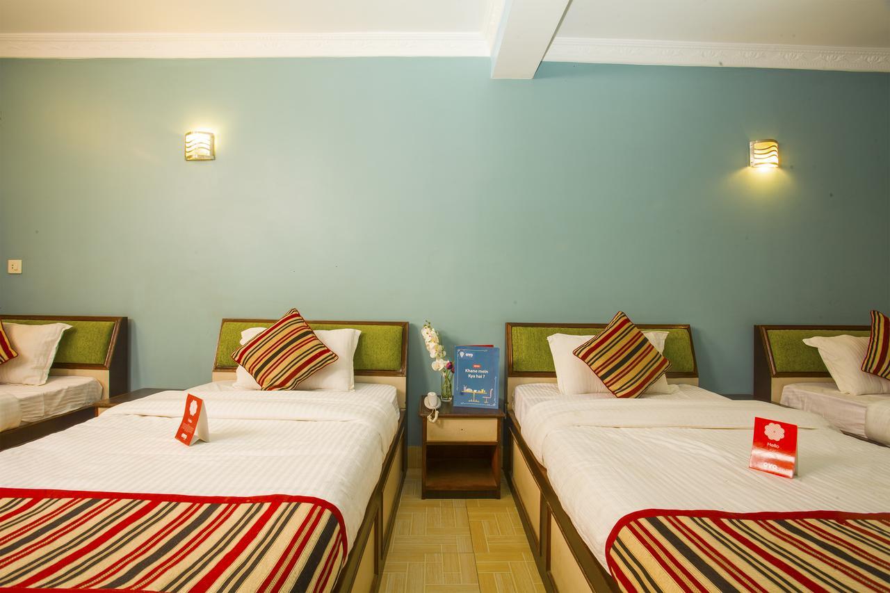 Oyo 145 Sirahali Khusbu Hotel &Lodge Катманду Екстериор снимка