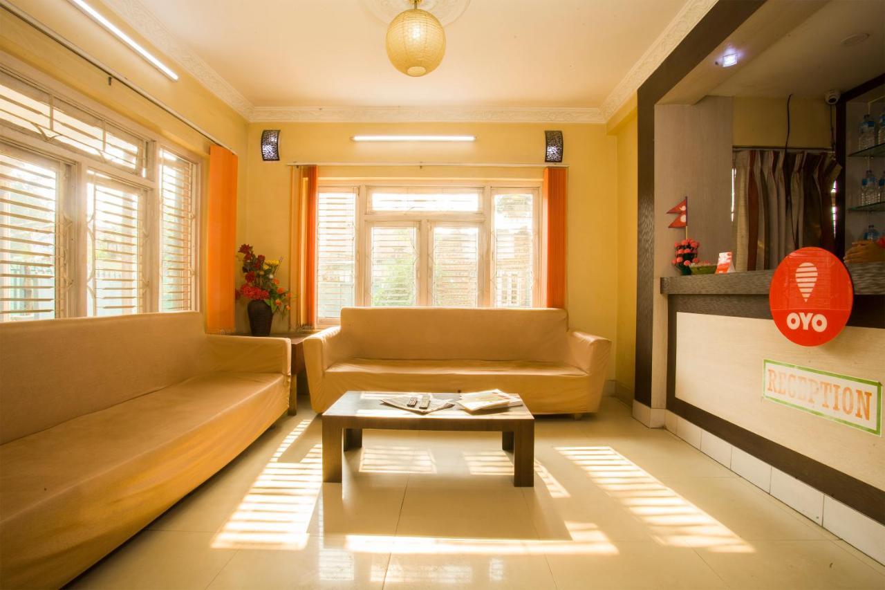Oyo 145 Sirahali Khusbu Hotel &Lodge Катманду Екстериор снимка