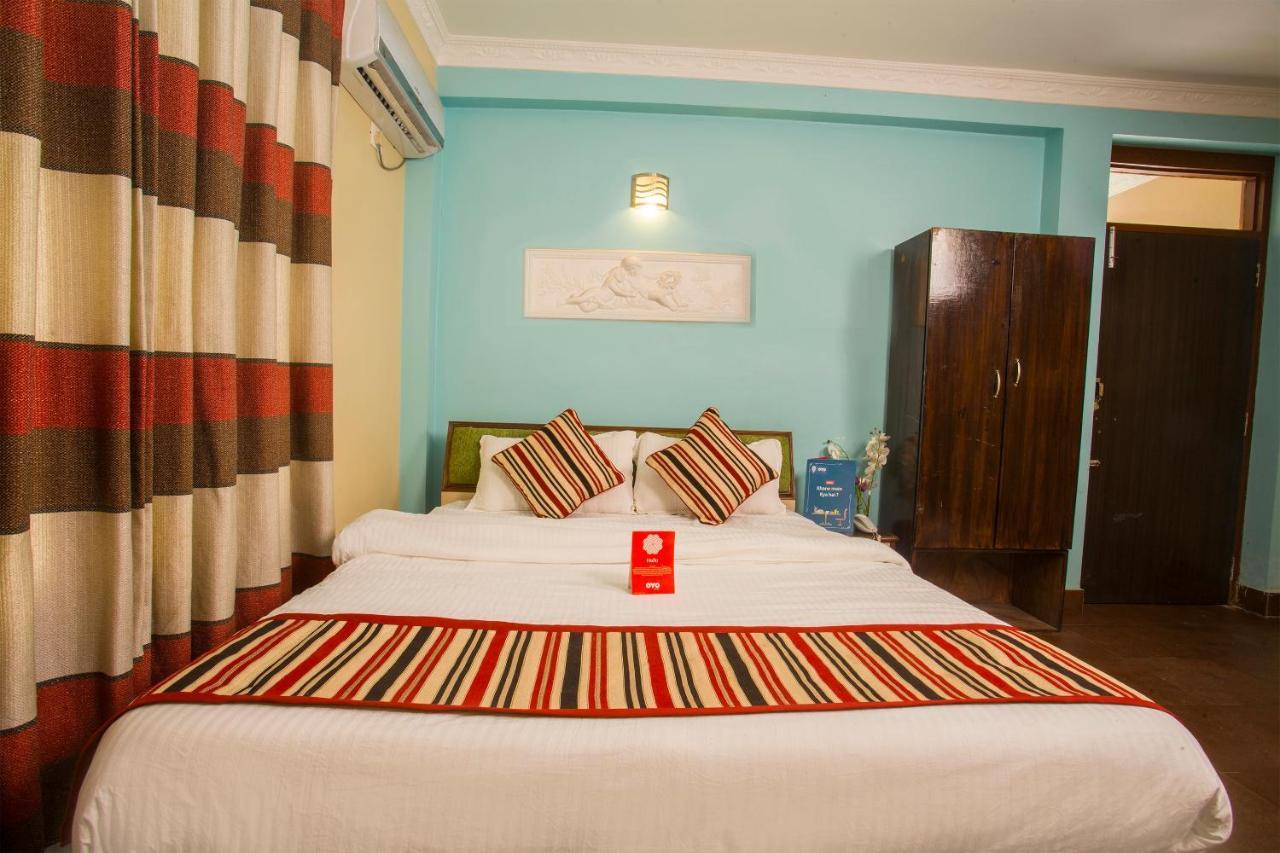 Oyo 145 Sirahali Khusbu Hotel &Lodge Катманду Екстериор снимка