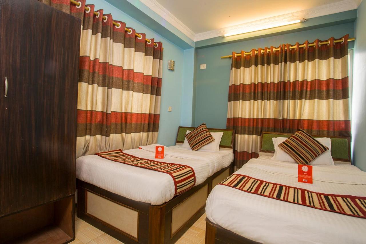 Oyo 145 Sirahali Khusbu Hotel &Lodge Катманду Екстериор снимка