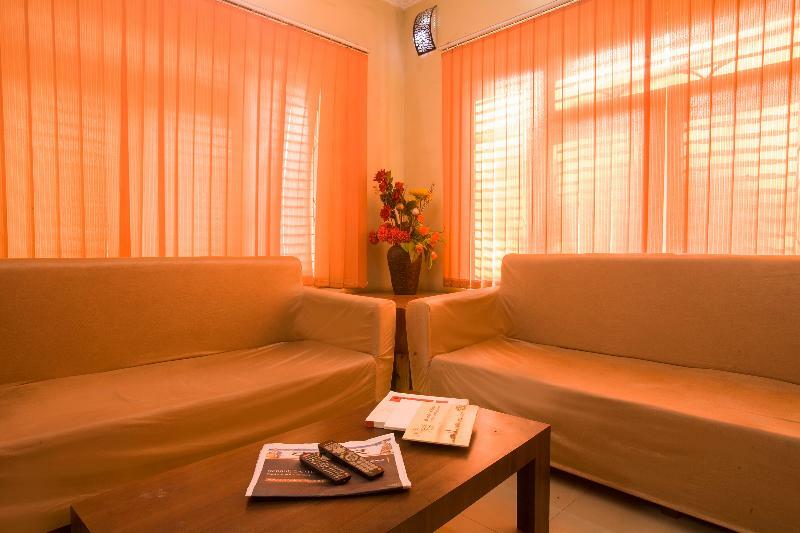 Oyo 145 Sirahali Khusbu Hotel &Lodge Катманду Екстериор снимка