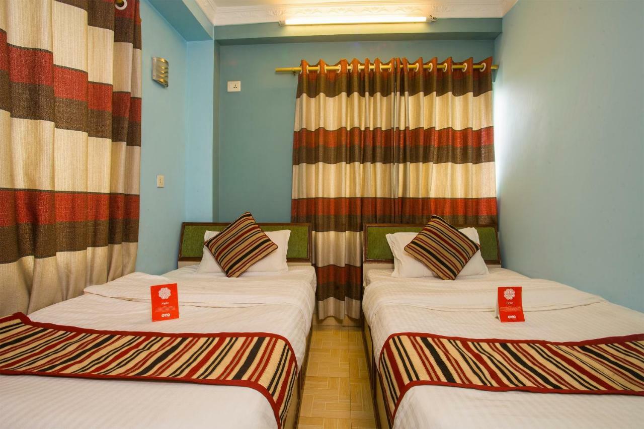 Oyo 145 Sirahali Khusbu Hotel &Lodge Катманду Екстериор снимка